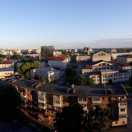 דירות ריבנה Чудова Квартира В Центрі Міста מראה חיצוני תמונה